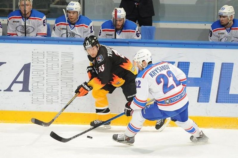 Хоккеисты тольяттинской «Лады» обыграли в Череповце «Северсталь»